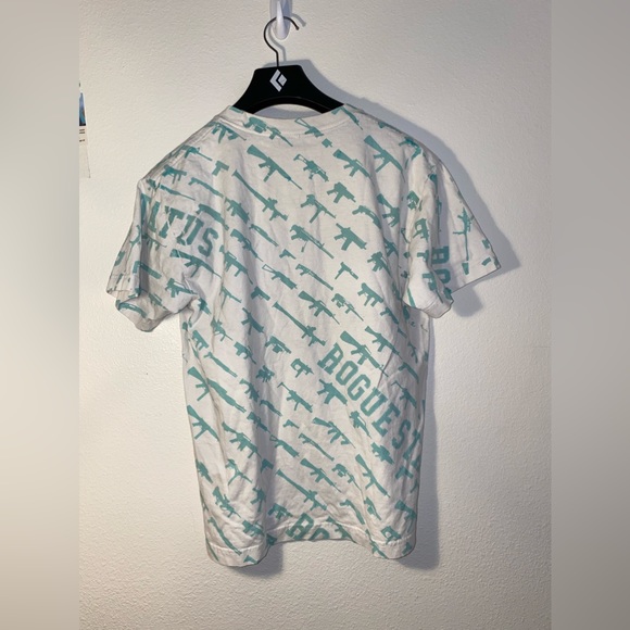 EUC | Rogue Status | Teal and White T-shirt | Size Medium - Picture 5 of 6